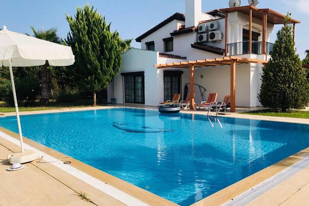 Fun&Sun Two Villas For Big Families ベレキ エクステリア 写真