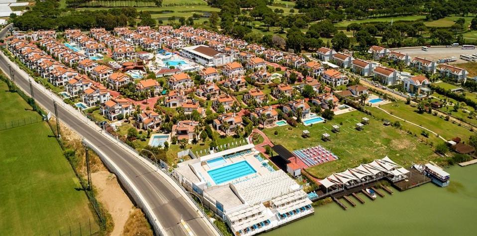 Fun&Sun Two Villas For Big Families ベレキ エクステリア 写真