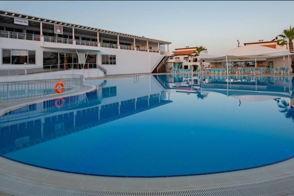 Fun&Sun Two Villas For Big Families ベレキ エクステリア 写真