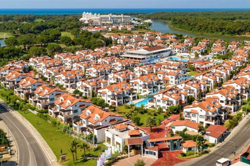 Fun&Sun Two Villas For Big Families ベレキ エクステリア 写真