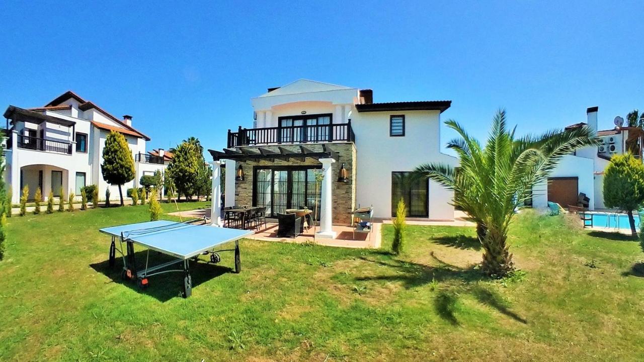 Fun&Sun Two Villas For Big Families ベレキ エクステリア 写真