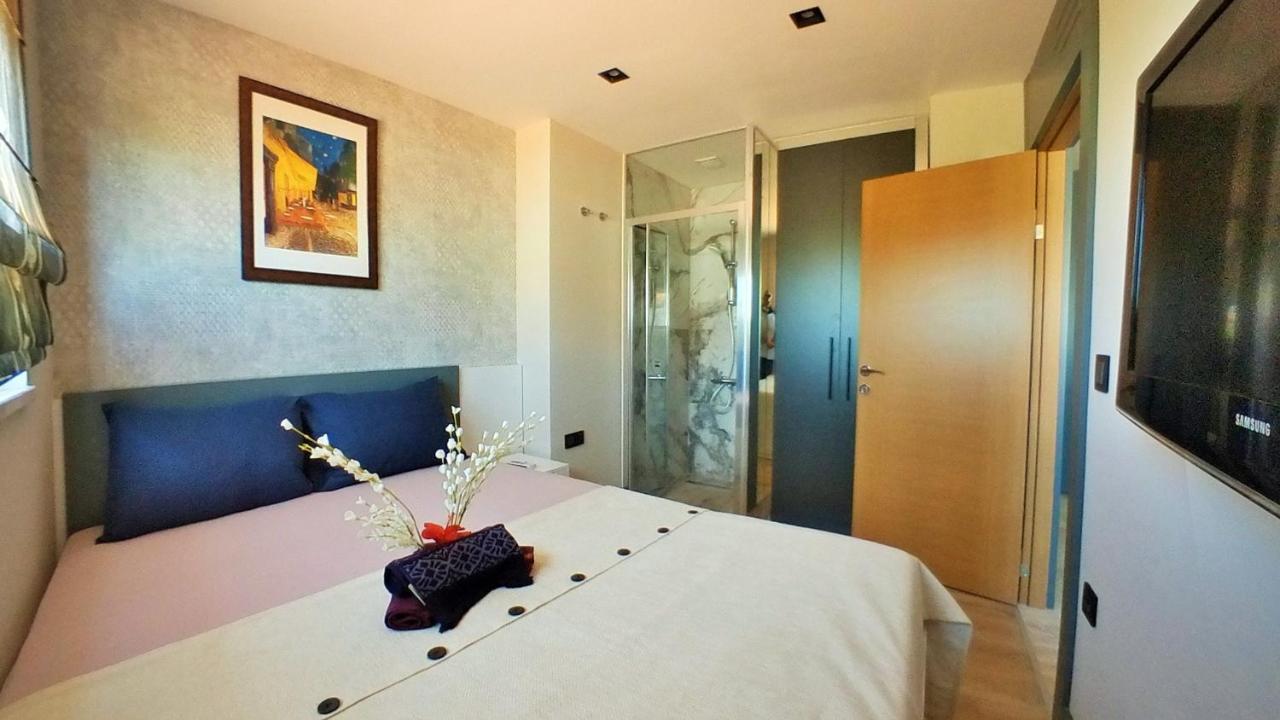 Fun&Sun Two Villas For Big Families ベレキ エクステリア 写真