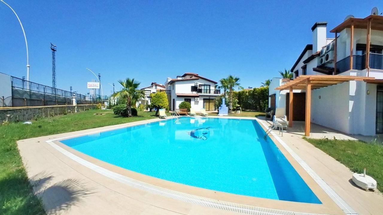 Fun&Sun Two Villas For Big Families ベレキ エクステリア 写真